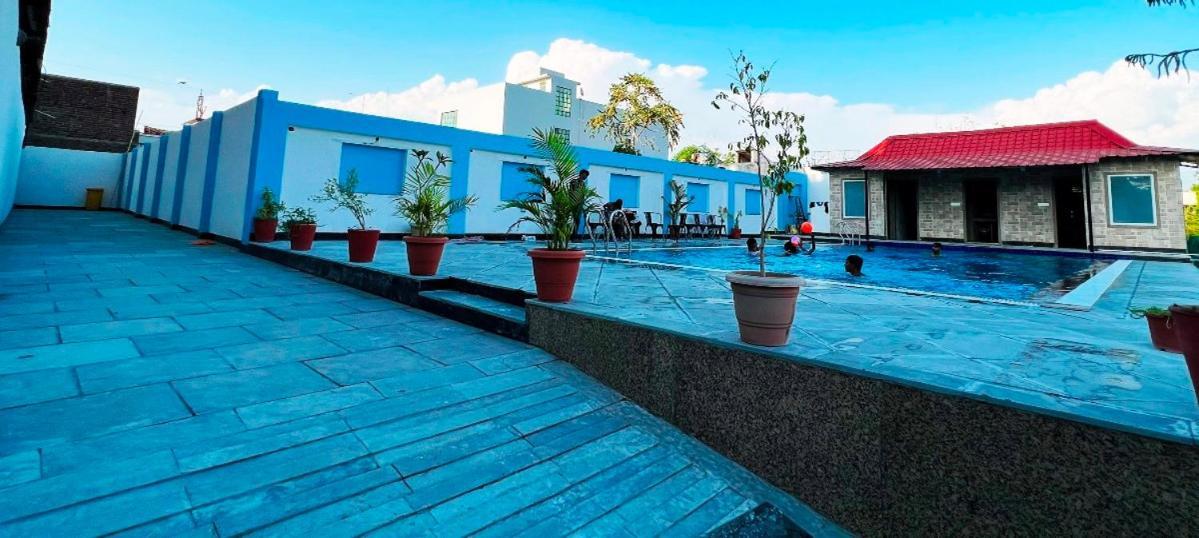 Hotel The Mewar Dabok Exterior photo
