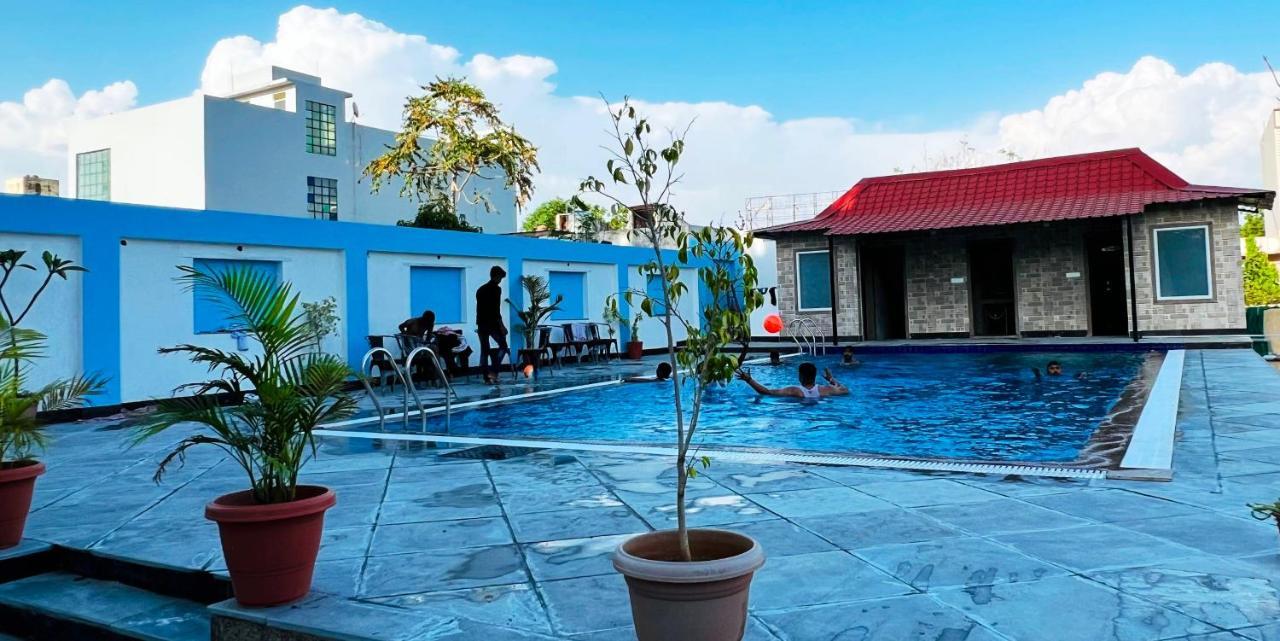 Hotel The Mewar Dabok Exterior photo
