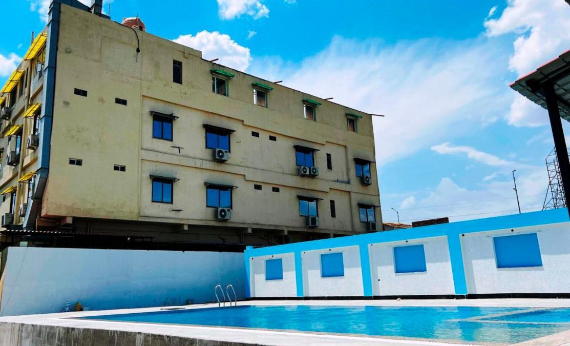 Hotel The Mewar Dabok Exterior photo