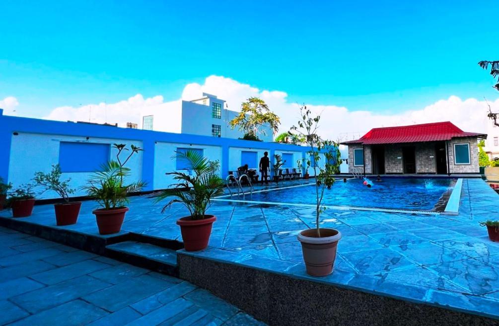 Hotel The Mewar Dabok Exterior photo