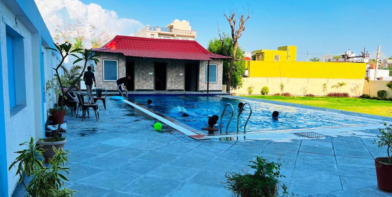 Hotel The Mewar Dabok Exterior photo